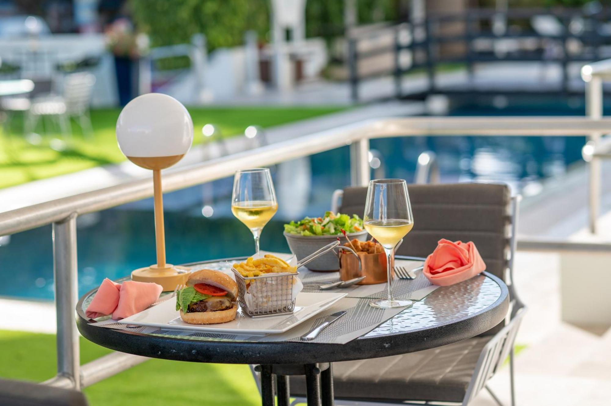 The Rockley By Ocean Hotels - Breakfast Included ブリッジタウン エクステリア 写真