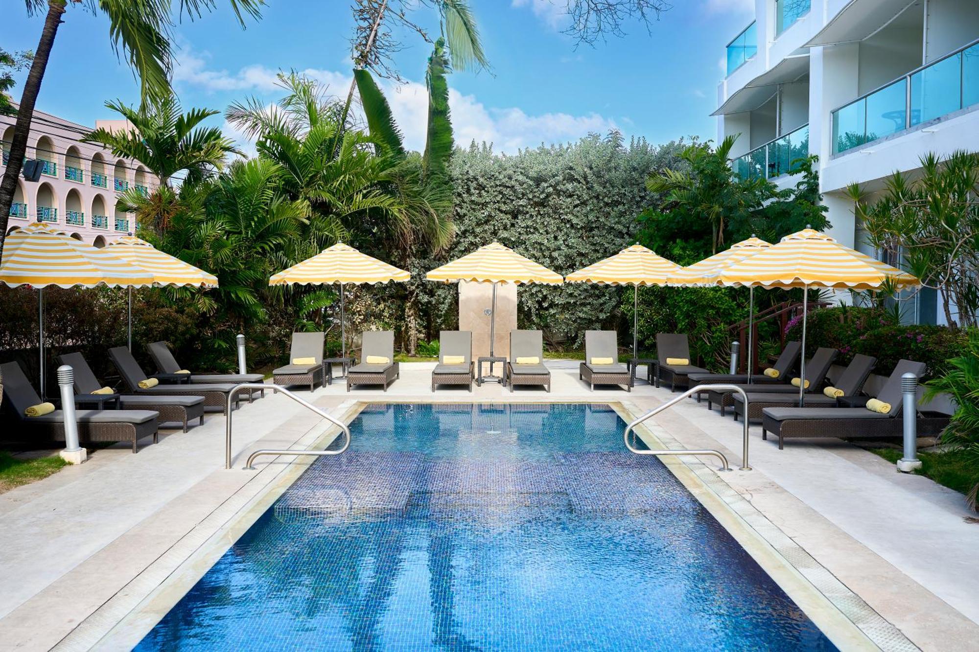 The Rockley By Ocean Hotels - Breakfast Included ブリッジタウン エクステリア 写真